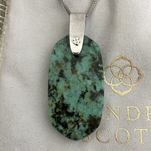KENDRA SCOTT INEZ LONG PENDANT NECKLACE IN AFRICAN TURQUOISE